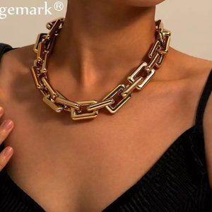 NEW 18k gold/plated High Quality Lock Necklace